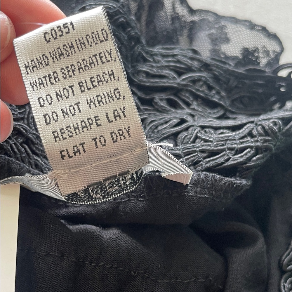 *LaSeine Elegant Black Layered Ruffle Lace Blouse - Picture 8 of 8